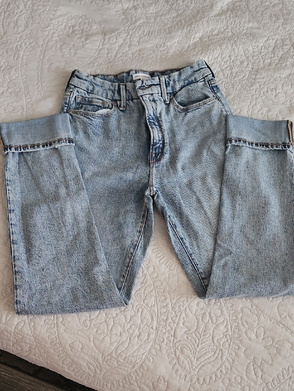 Good American Good Classic Cuffed High-Rise Jeans